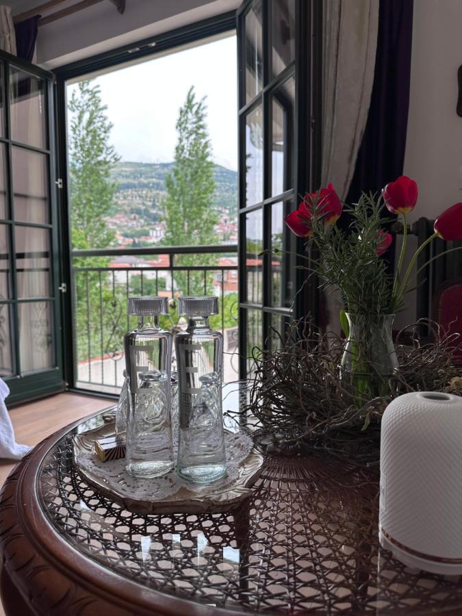 Nomad Rooms Mostar Buitenkant foto